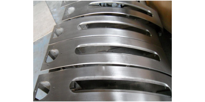 目前,不锈钢被广泛应用于航空航天,通用机械,能源化工机械,汽车制造